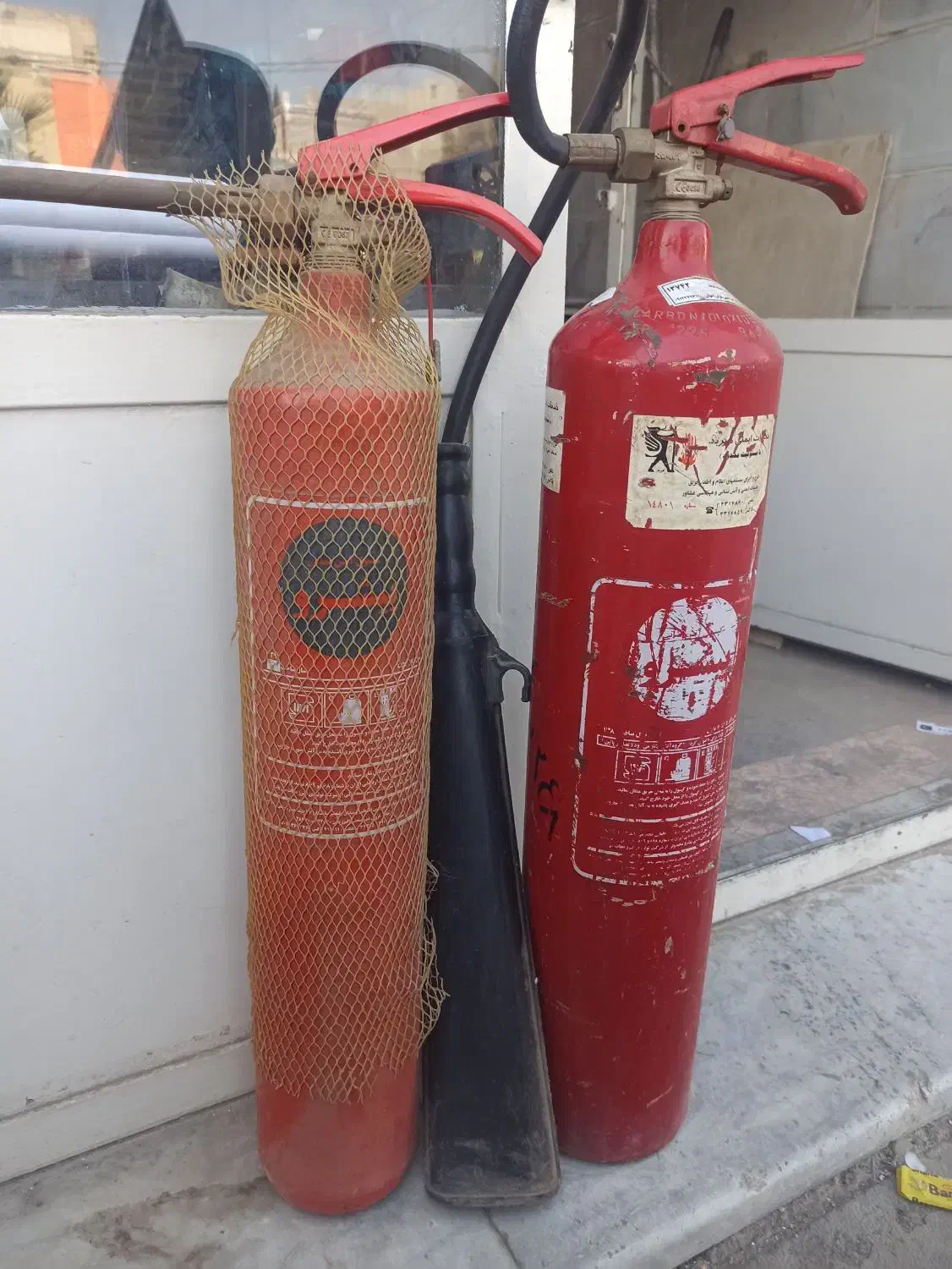 کپسول آتش نشانی co2|ابزارآلات|باغستان, |دیوار