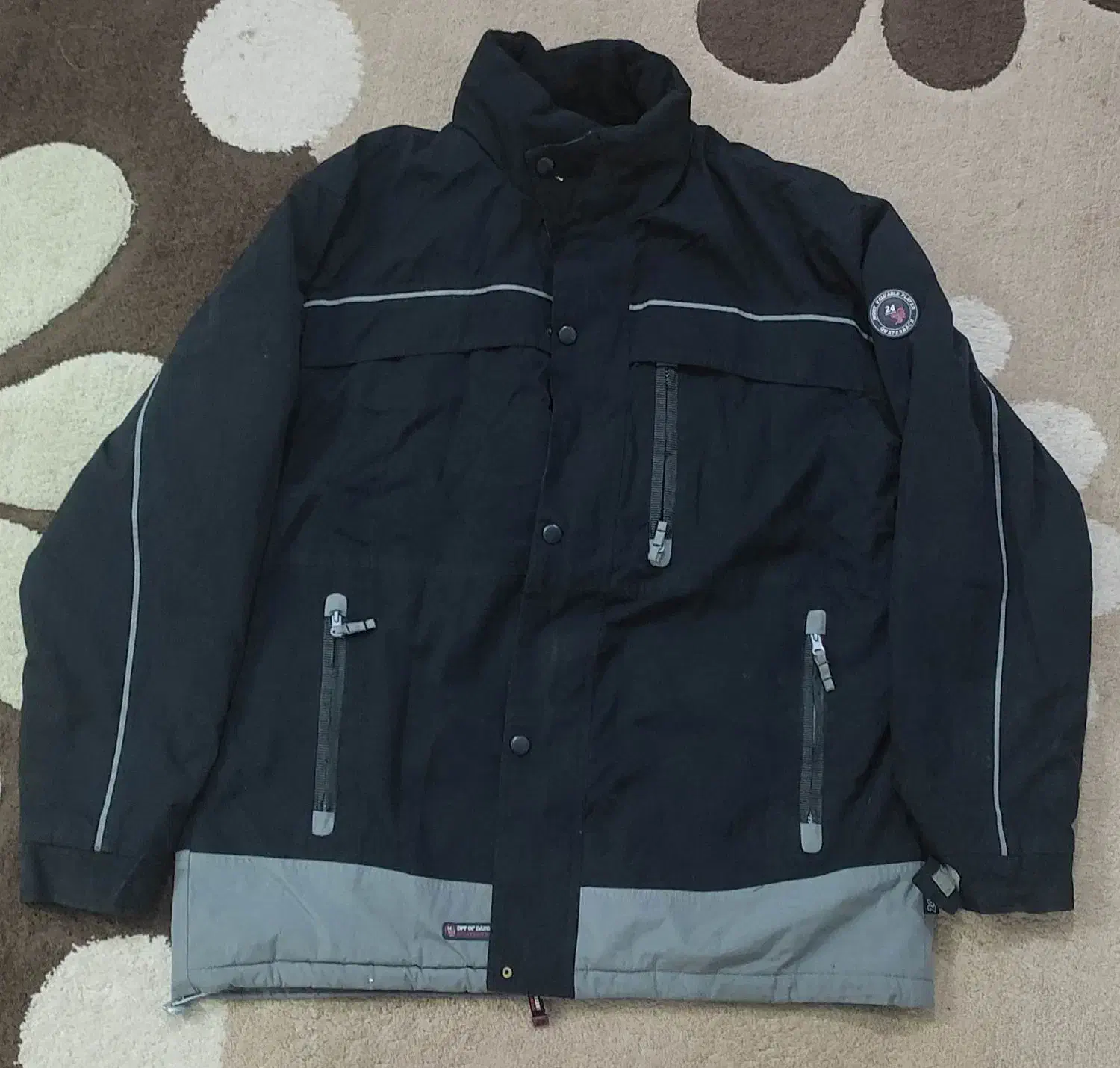 کاپشن خارجی|لباس|گنبد کاووس, |دیوار