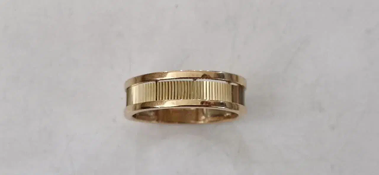 گمشده|جواهرات|فریدون‌کنار, |دیوار