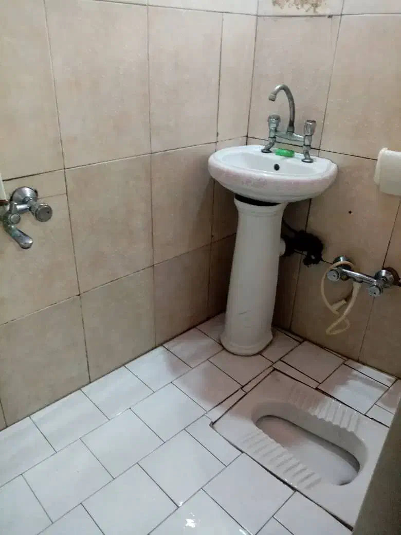 سویت طبقه اول خ رودباری نبش کوچه بهار۴۰متر۷۰ماهی۷|اجارهٔ خانه و ویلا|رشت, رودباری|دیوار