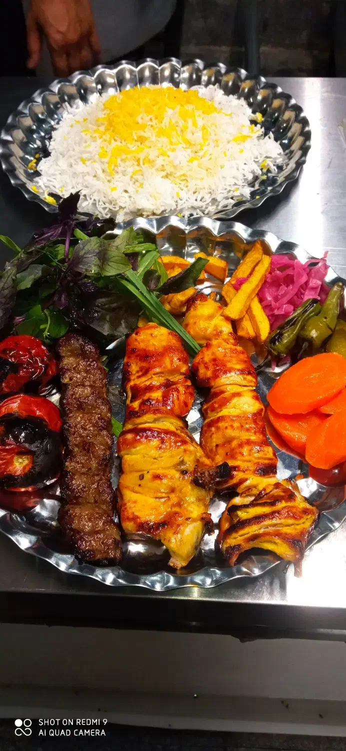 رستوران قصرشب|خدمات پذیرایی، مراسم|نیشابور, گنبد سبز|دیوار