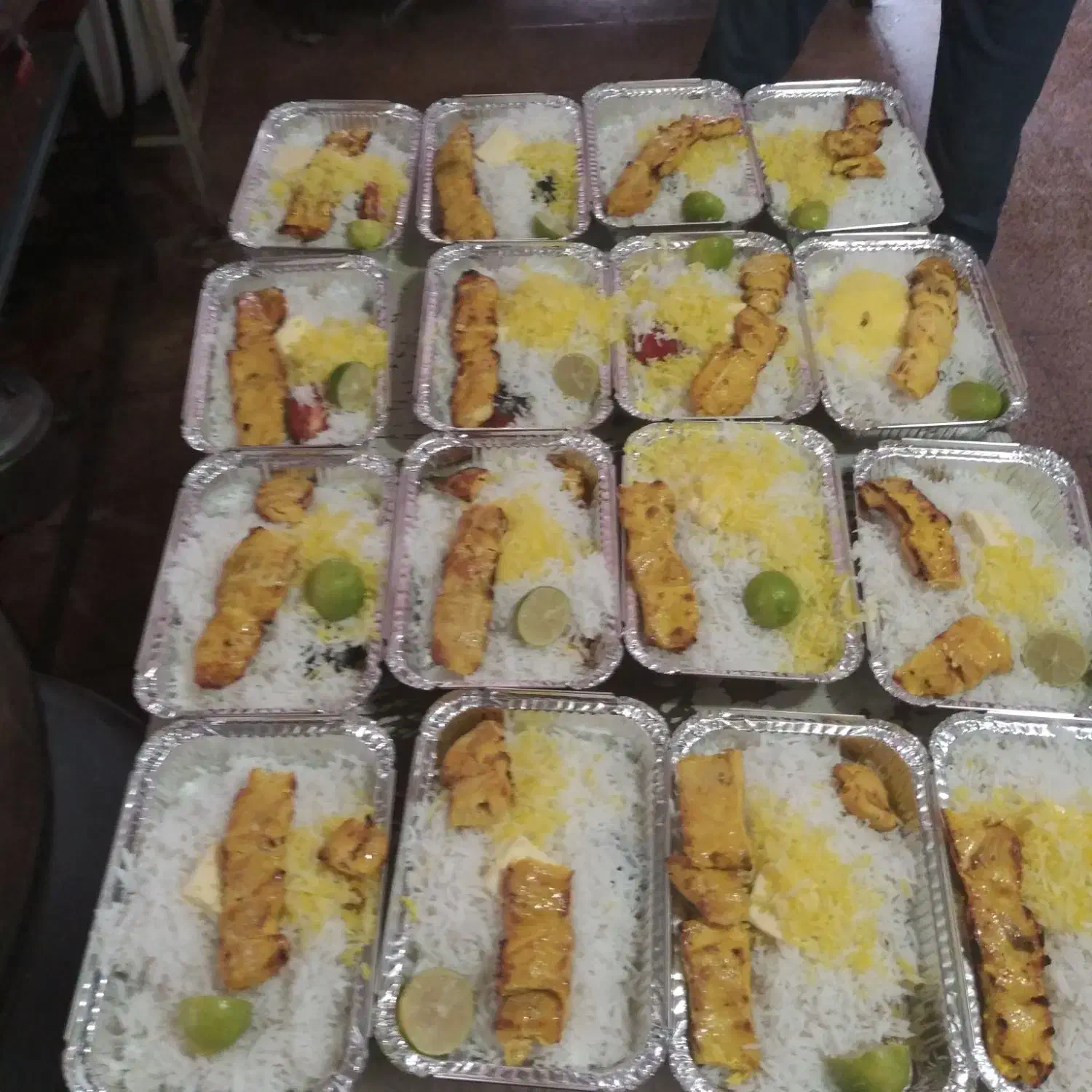 آشپزی در محل شما با قیمت مناسب|خدمات پذیرایی، مراسم|پرند, فاز ۶|دیوار