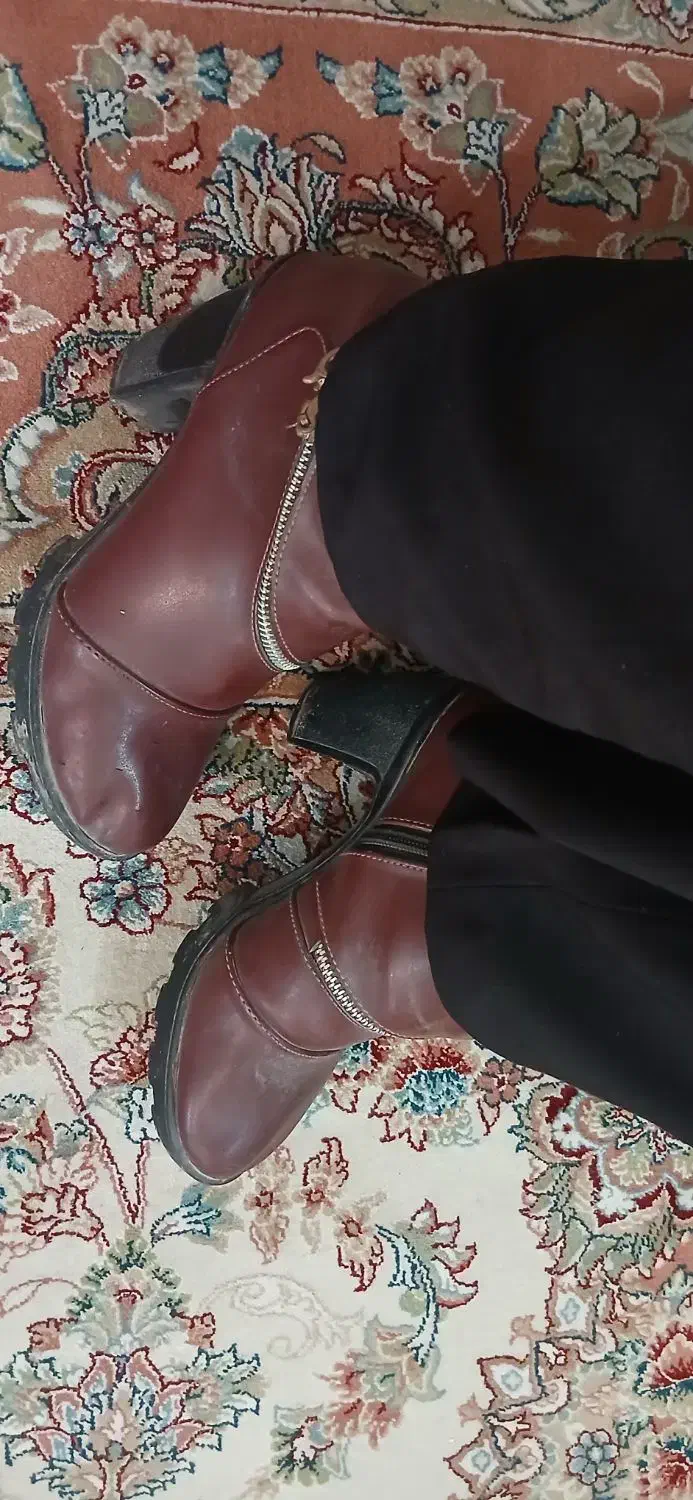 نیم بوت قرمز درحد نو سایز۳۸قیمت ۳۷۰ت|کیف، کفش، کمربند|قوچان, |دیوار