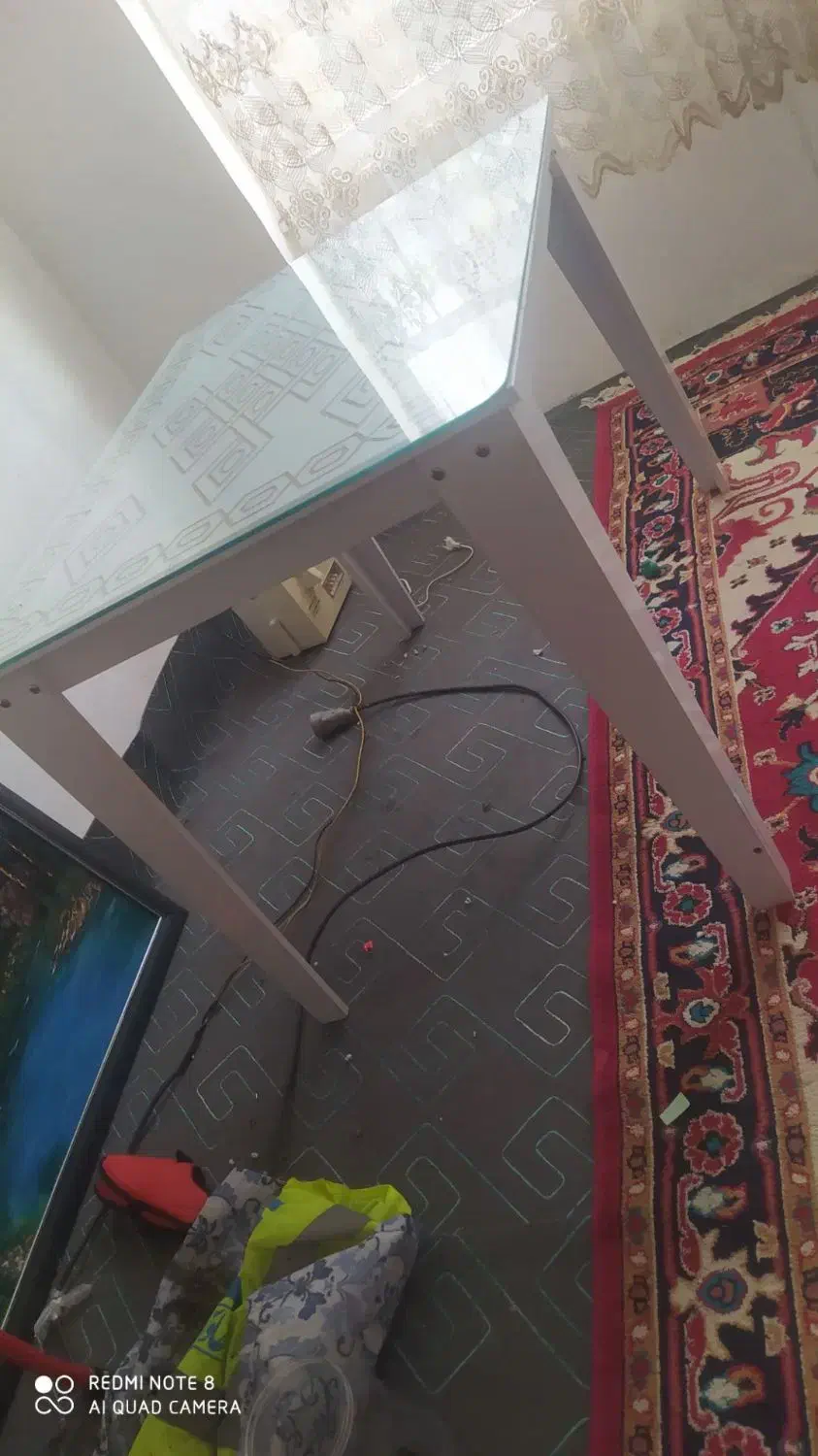 میز|میز و صندلی غذاخوری|همدان, |دیوار