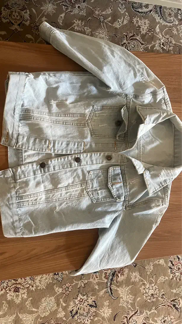 کت لی نو|لباس|یزد, |دیوار