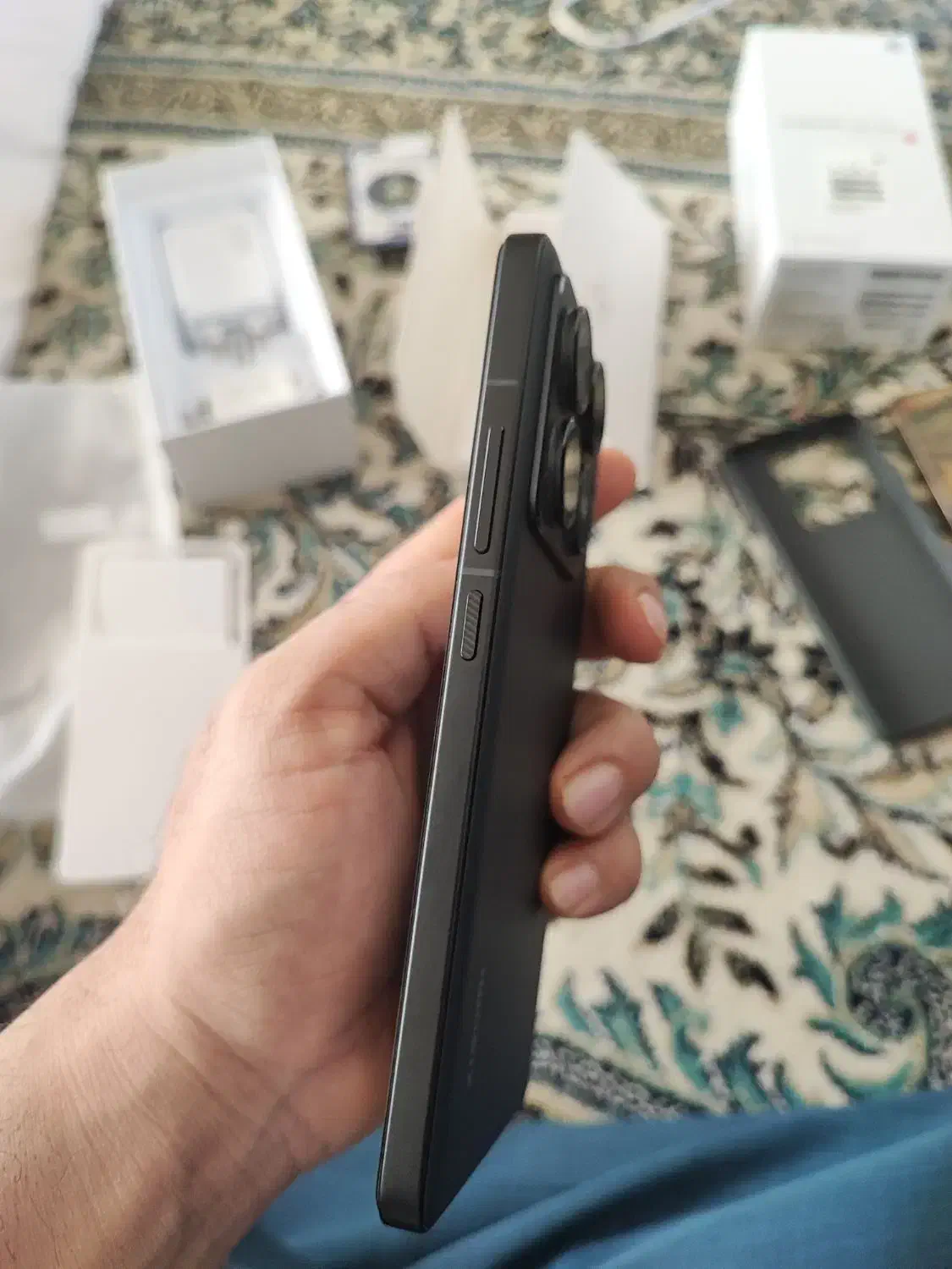 14t pro خیلی تمیز|موبایل|ساری, |دیوار