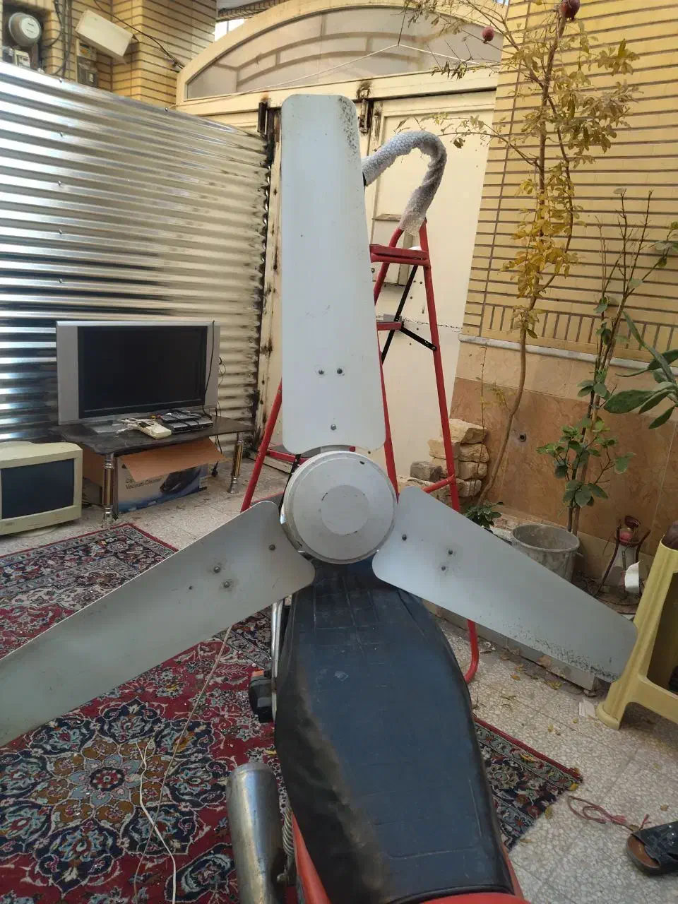 پنکه سقفی 1500 ، بخاری گازی 2500|پنکه و تصفیهکنندهٔ هوا|قم, میرزائیه|دیوار