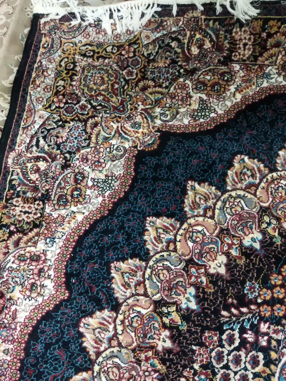 فرش ۶متری ۷۰۰شانه ۴تخته کارکرده  سالم|فرش|قم, باسکول|دیوار