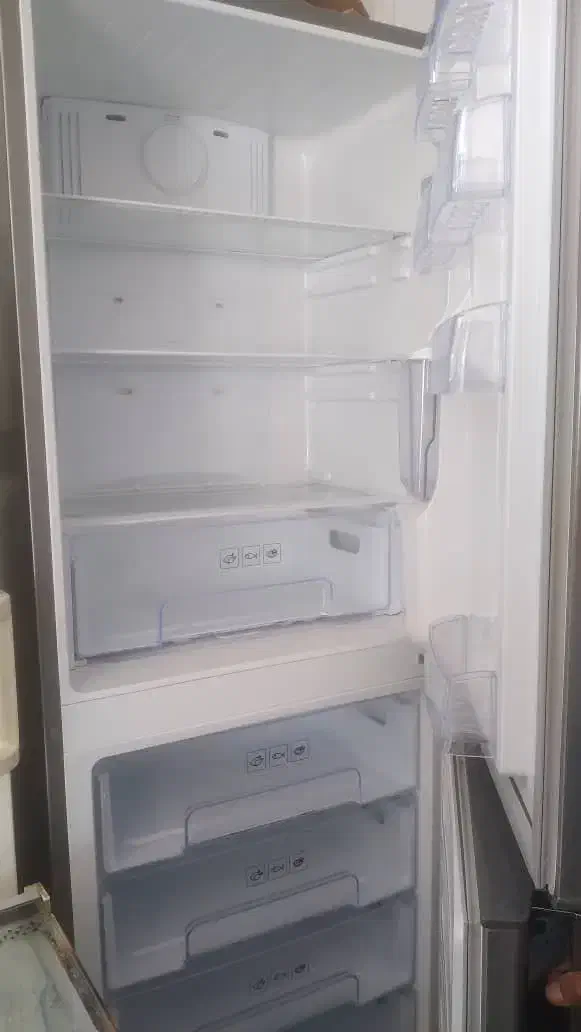 یخچال مارک  رنزو دیجیتالی|یخچال و فریزر|آباده, |دیوار