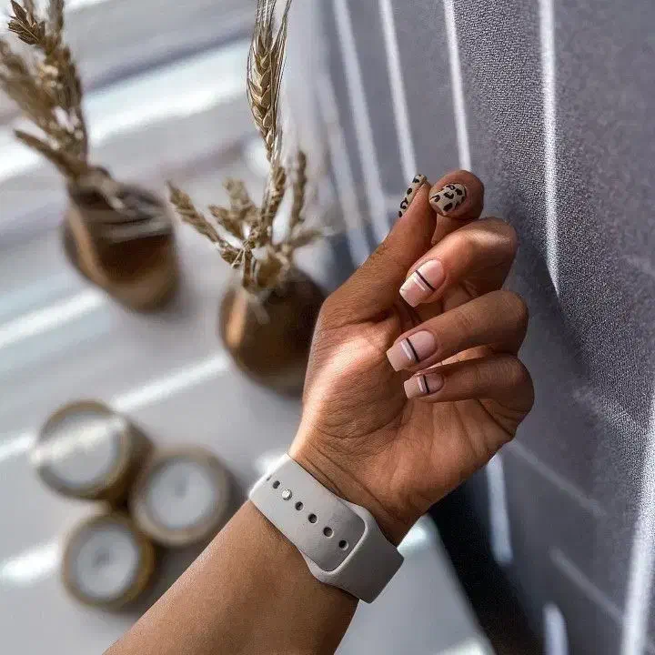 خدمات کاشت ناخن|خدمات آرایشگری و زیبایی|میانه, |دیوار