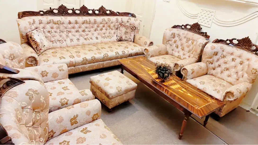 مبلمان ۸ نفره آنتیک|مبلمان خانگی و میز عسلی|اصفهان, باغ دریاچه|دیوار