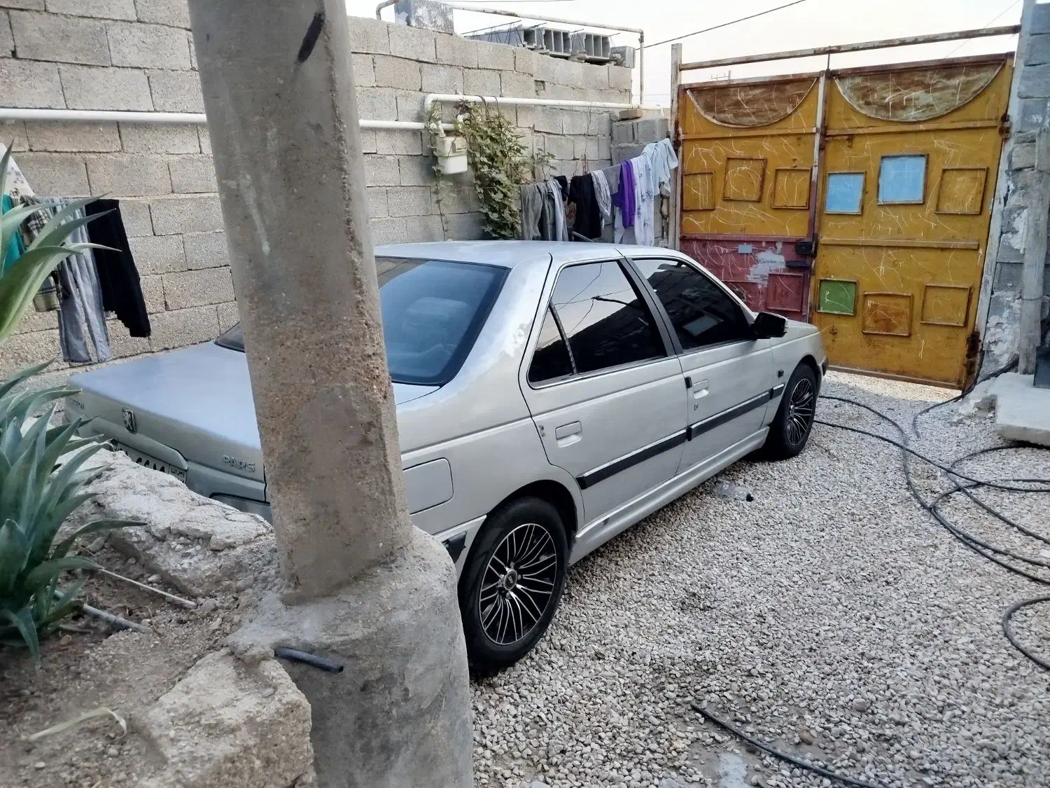 فروش پارس (پرشیا) اخر 82|خودرو سواری و وانت|شیراز, کوشک میدان|دیوار