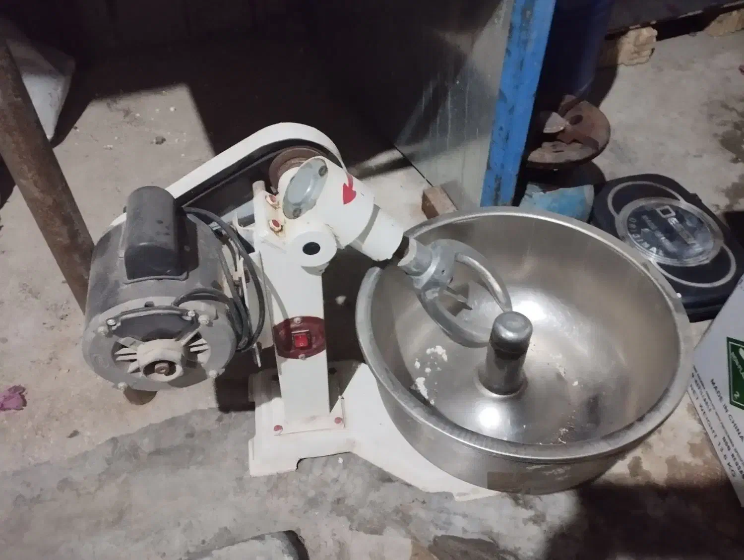 خمیر گیر|سایر لوازم برقی|برازجان, |دیوار