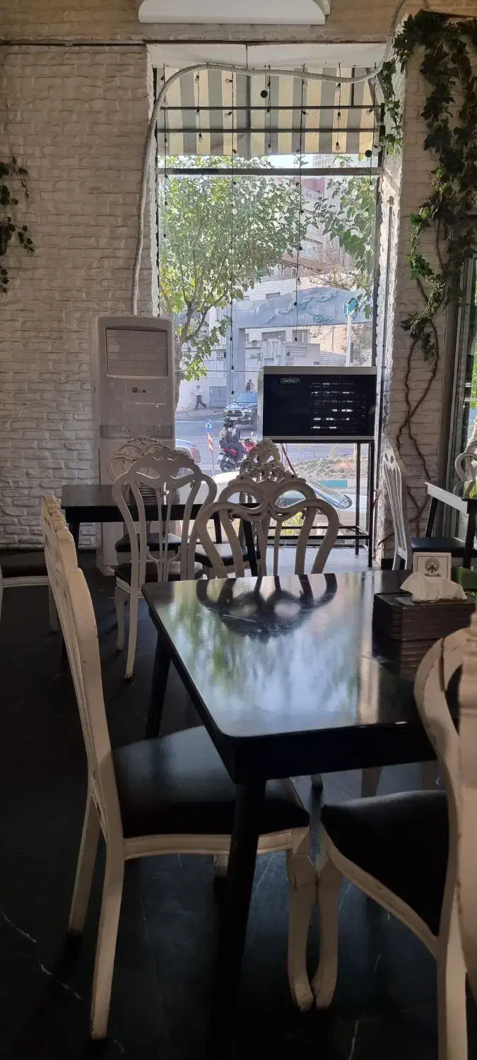 سرپیک و مسئول بسته بندی سفارشات کافه|استخدام خدمات فروشگاه و رستوران|تهران, نیاوران|دیوار