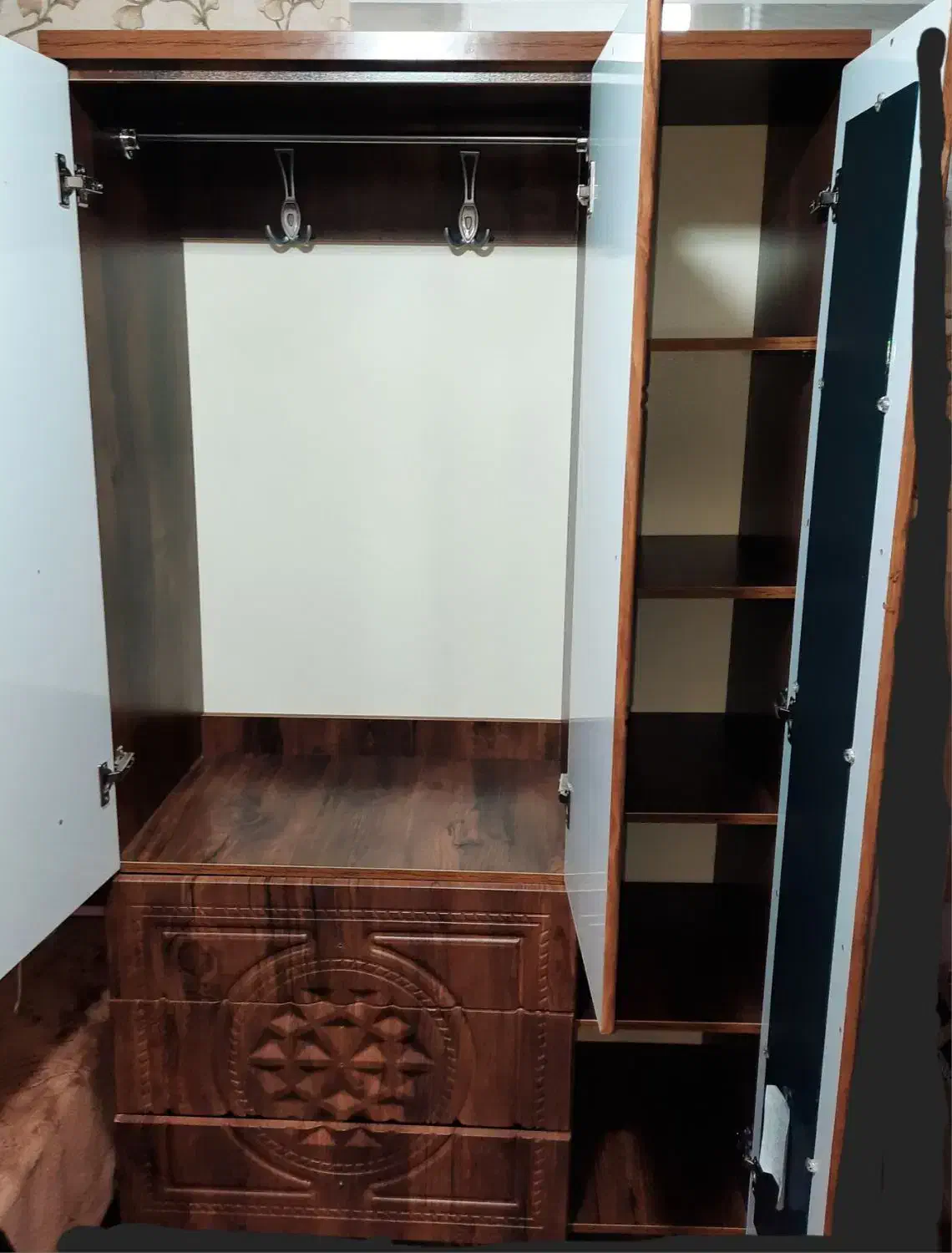 کمد|جاکفشی، کمد، دراور|رباط‌کریم, رباط‌کریم|دیوار