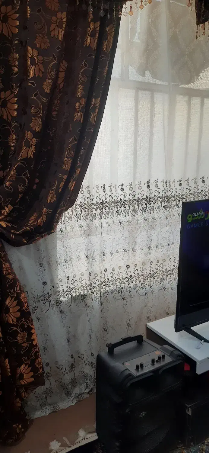 پرده|پرده، رانر، رومیزی|باغ ملک, |دیوار