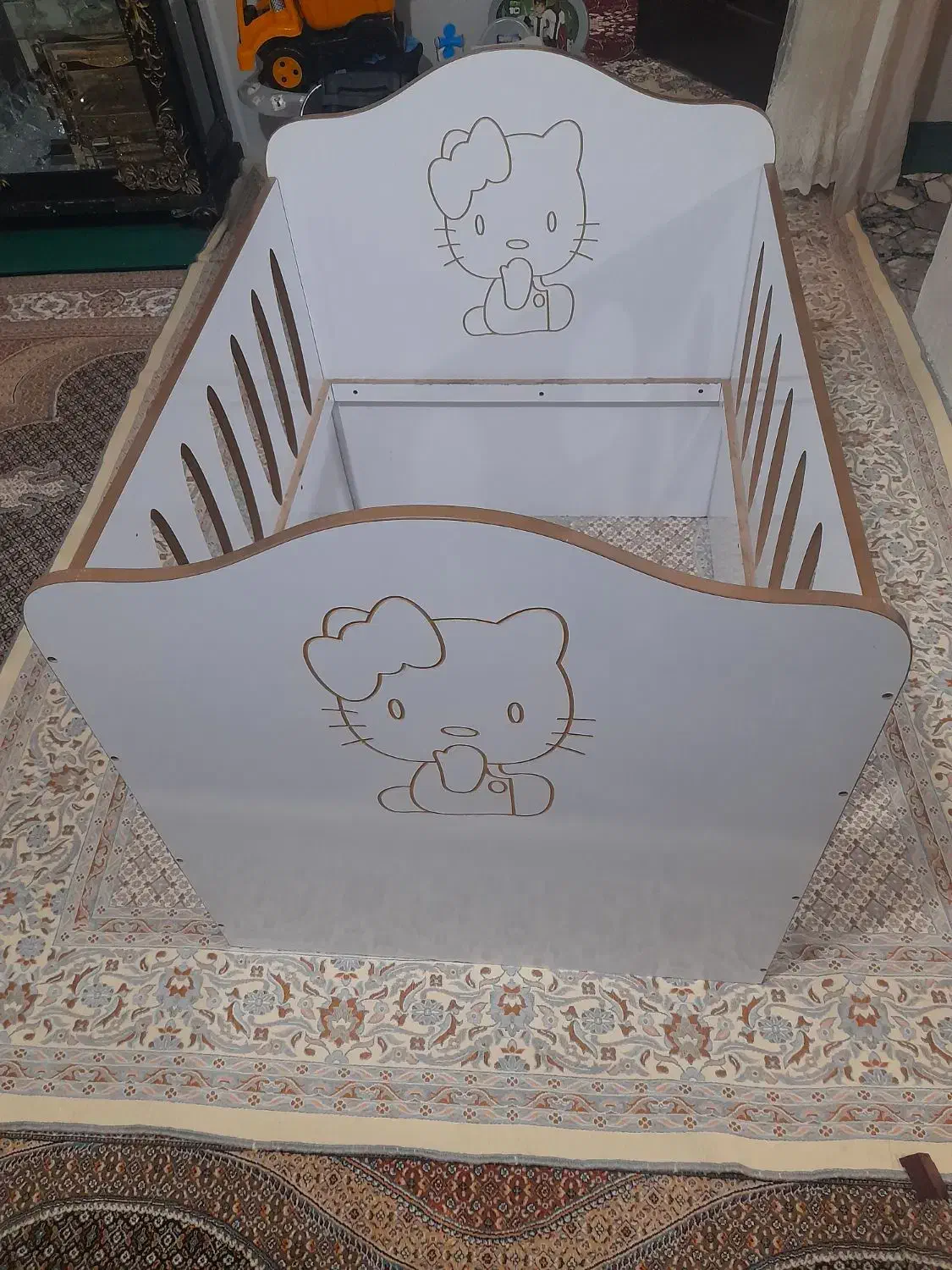 تخت خواب بچه|تخت و سرویس خواب|ارومیه, |دیوار