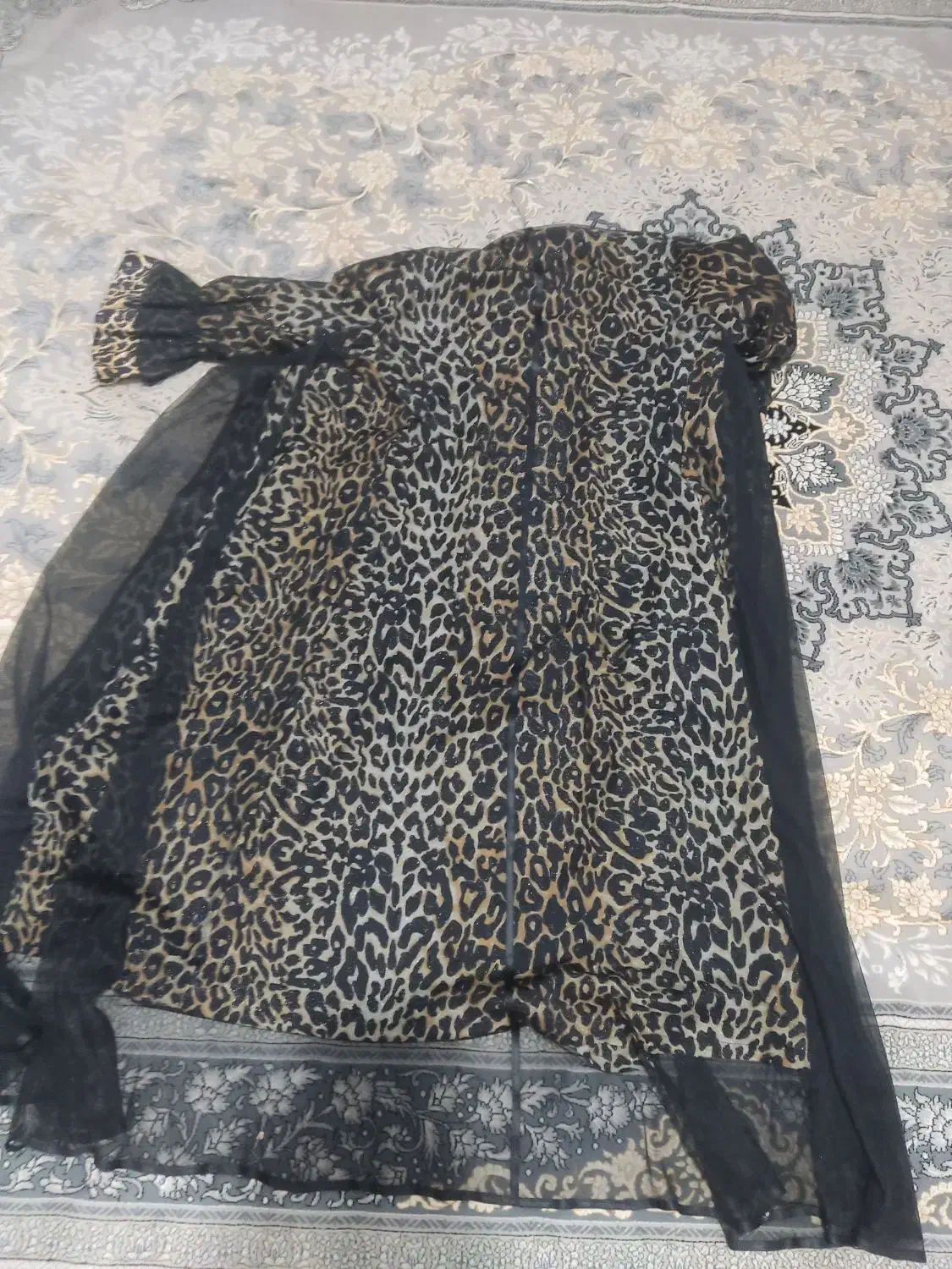 مانتو پلنگی|لباس|قرچک, باقرآباد|دیوار