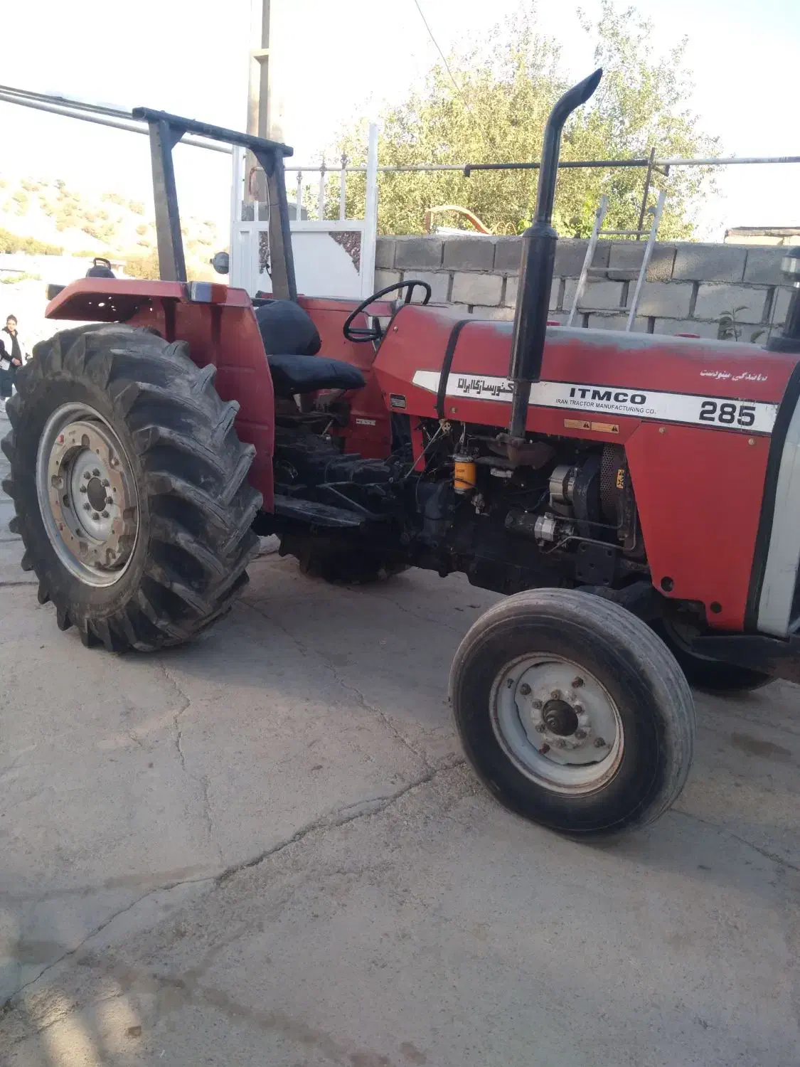 تراکتور مدل ۸۷|خودرو سنگین|ایلام, |دیوار