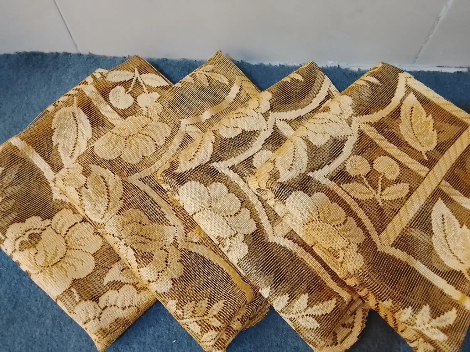 رومیزی|پرده، رانر، رومیزی|فولادشهر, B4|دیوار