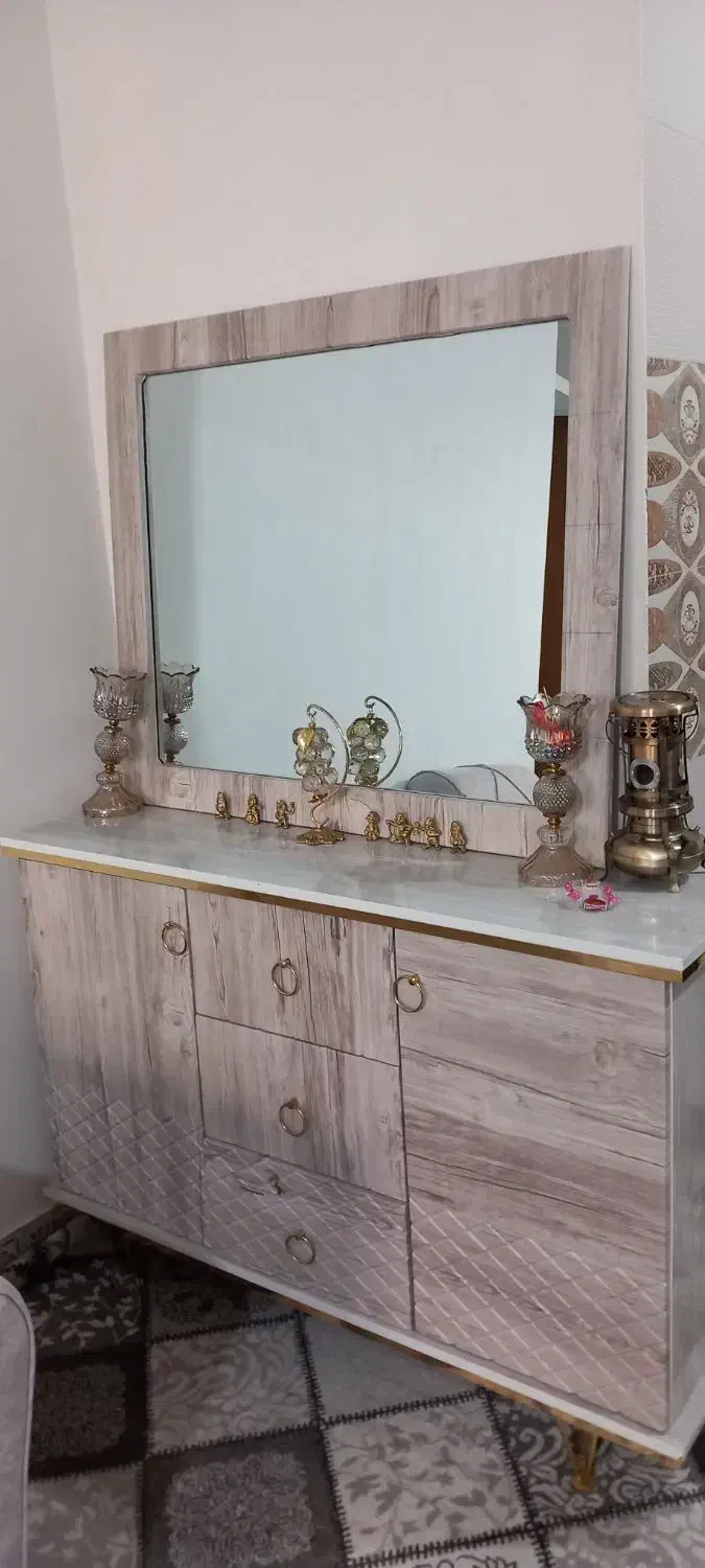 آیینه کنسول|بوفه، ویترین، کنسول|بروجرد, |دیوار