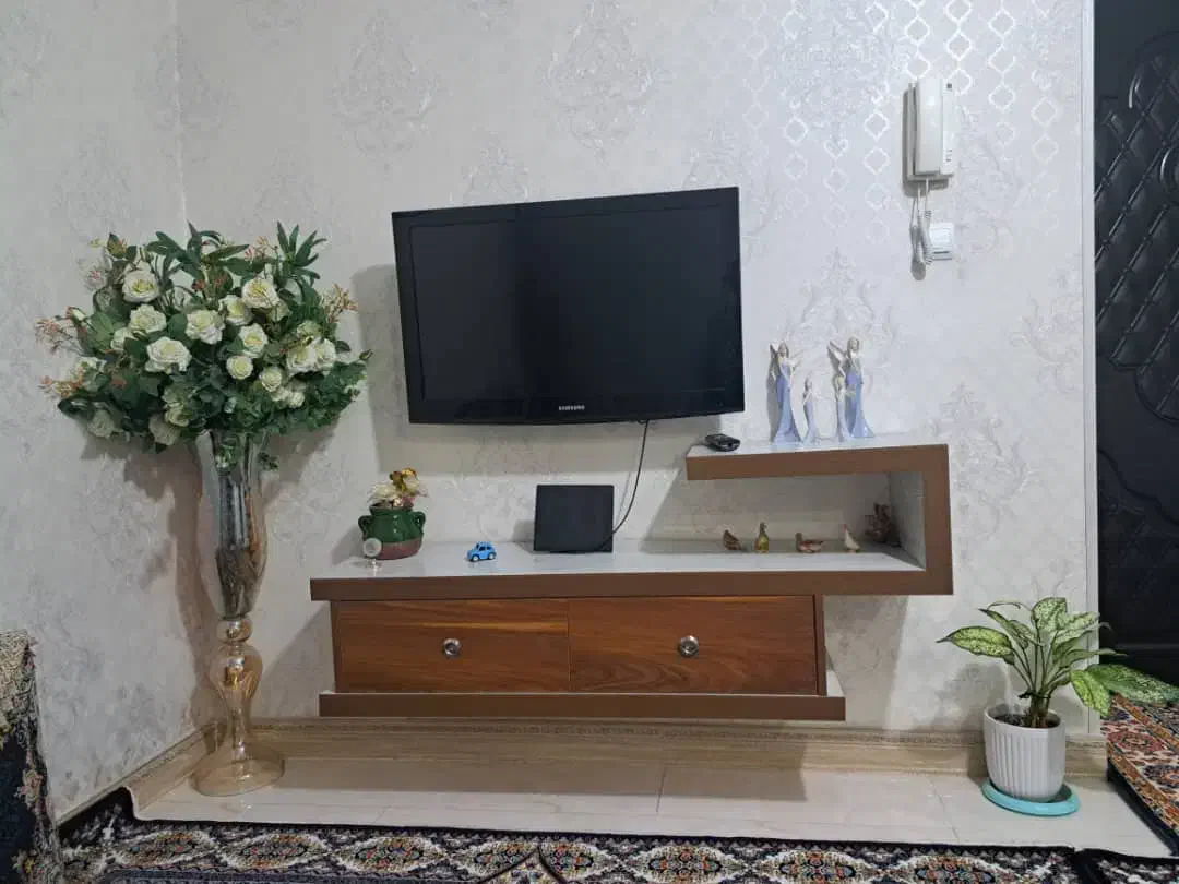 میز و تلوزیون ک گلدون|میز تلویزیون|پاکدشت, پارچین|دیوار