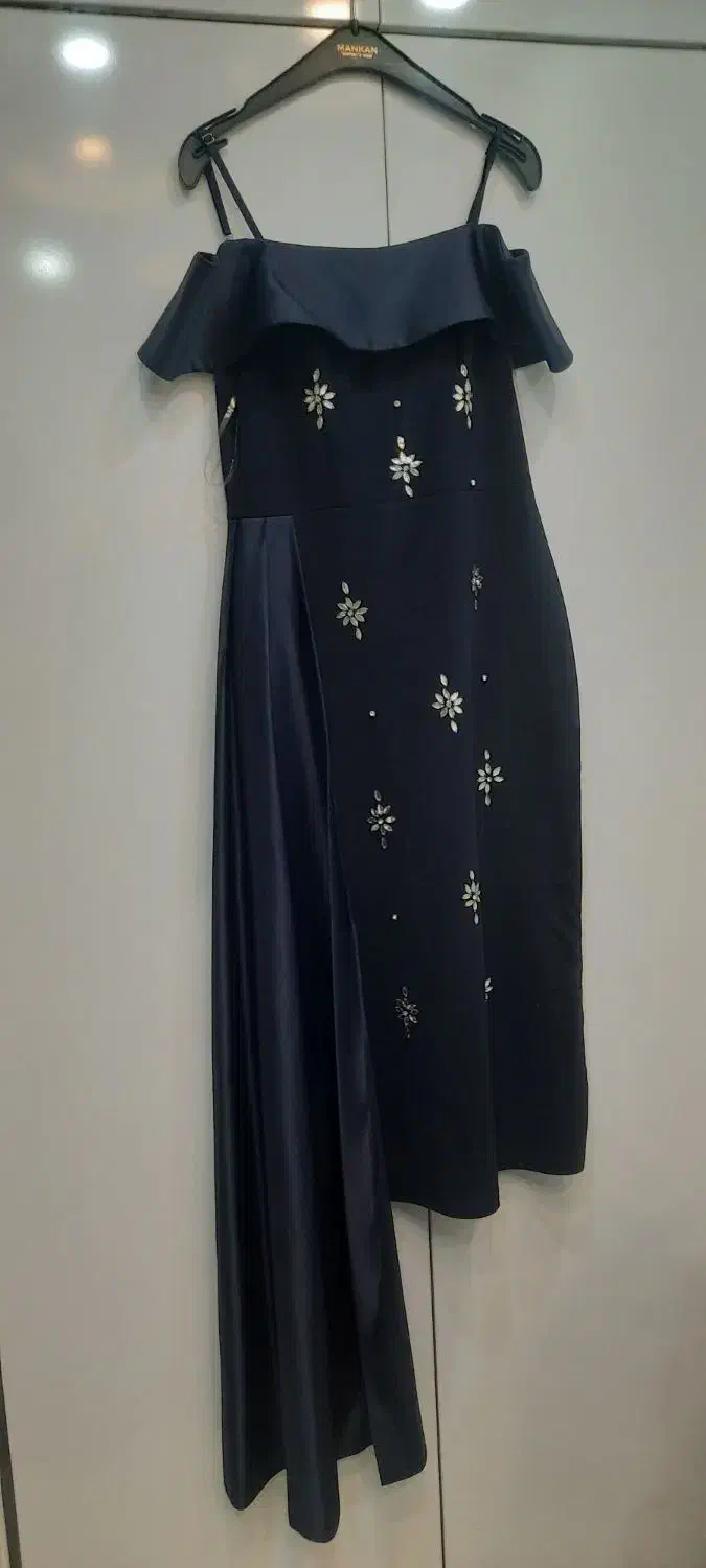 لباس مجلسی|لباس|بروجرد, |دیوار