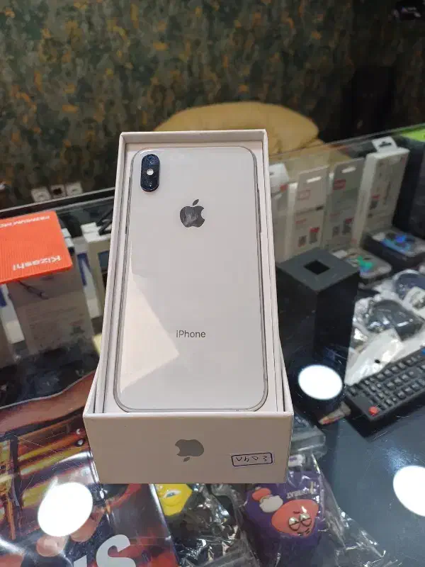 xs  ۲۵۶    v   xr  64|موبایل|کرج, مهرویلا جنوبی|دیوار