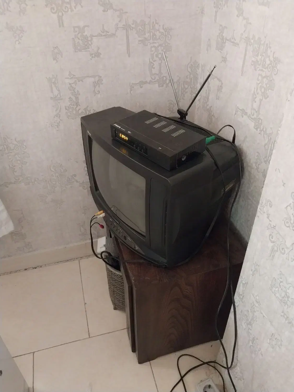 تلویزیون  ۱۴ اینج‌‌ سامسونگ در حد نو|تلویزیون و پروژکتور|تهران, اوقاف|دیوار