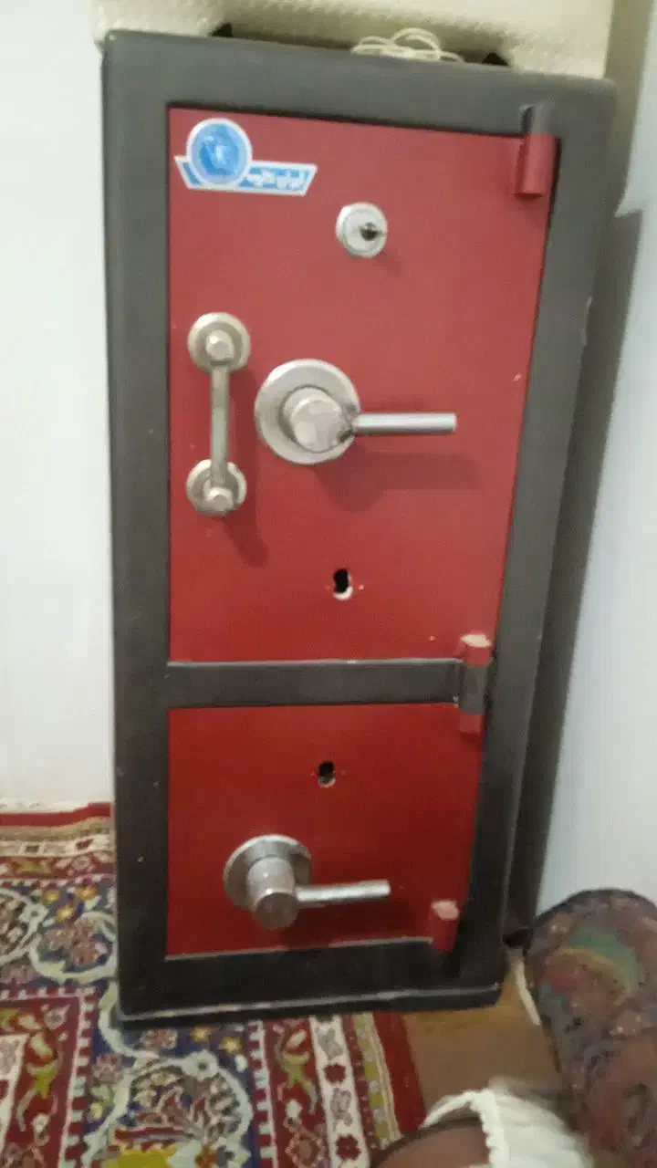 گاو صندق بلیور|ابزارآلات|خواف, |دیوار