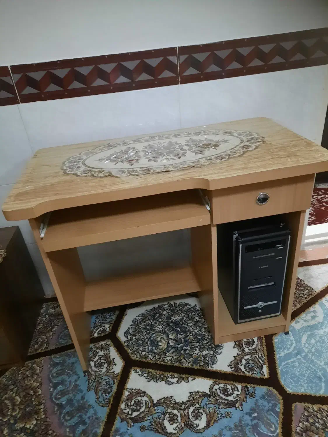 میز کامپیوتر|میز تحریر و کامپیوتر|محمدیه-قزوین, |دیوار