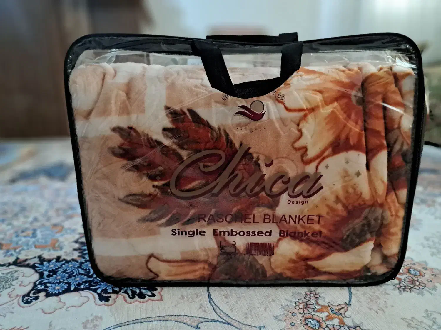 پتو یکنفره ضخیم|رختخواب، بالش، پتو|رشت, حسین آباد|دیوار