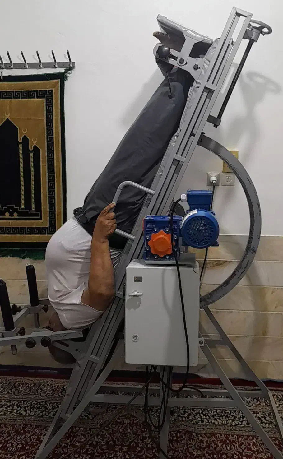 تراکشن معکوس (دیسک و درد کمر)|آرایشی، بهداشتی، درمانی|میبد, |دیوار