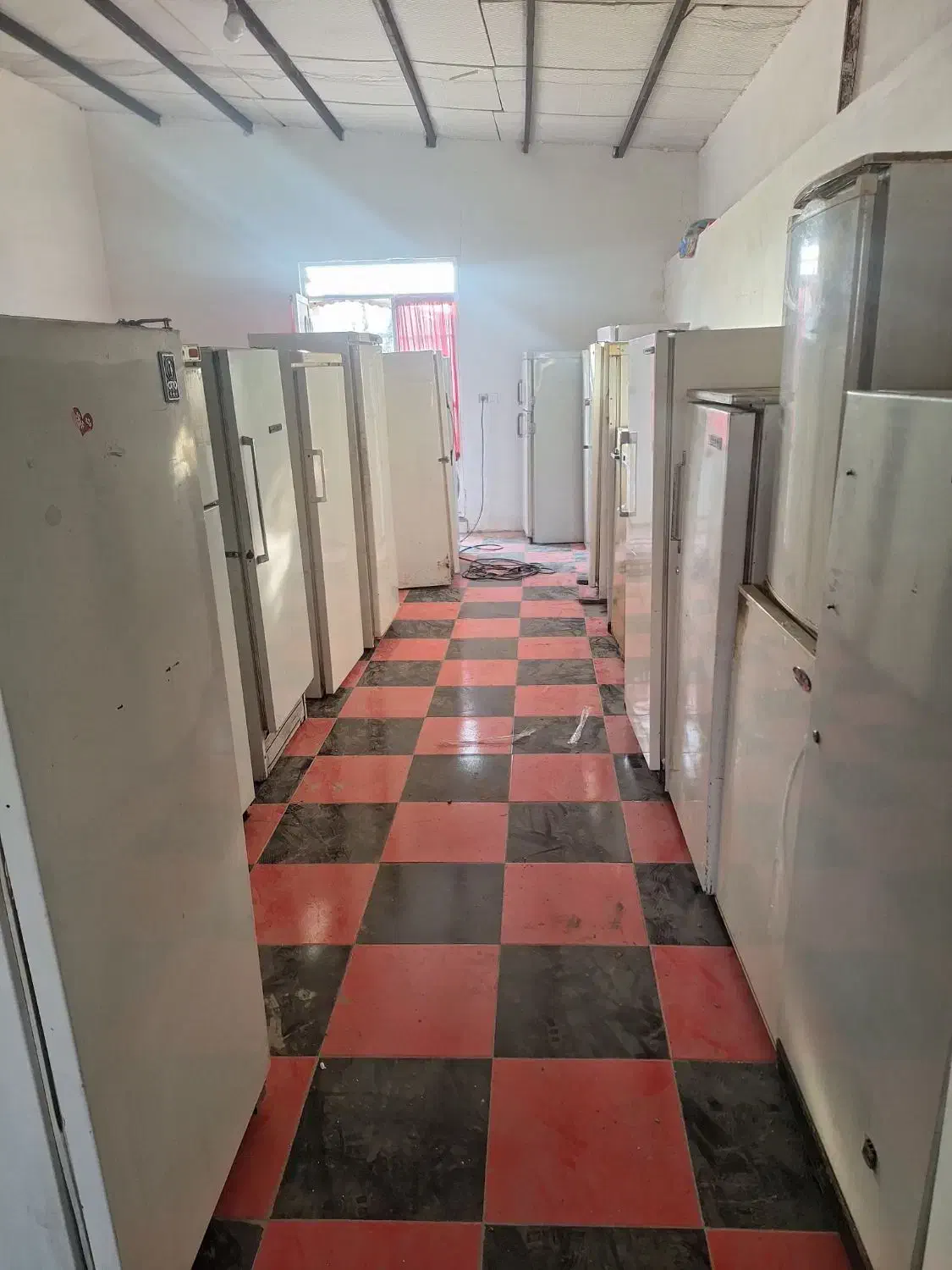 یخچال ۳۰ عدد|یخچال و فریزر|مشهد, شهرک صنعتی مشهد|دیوار