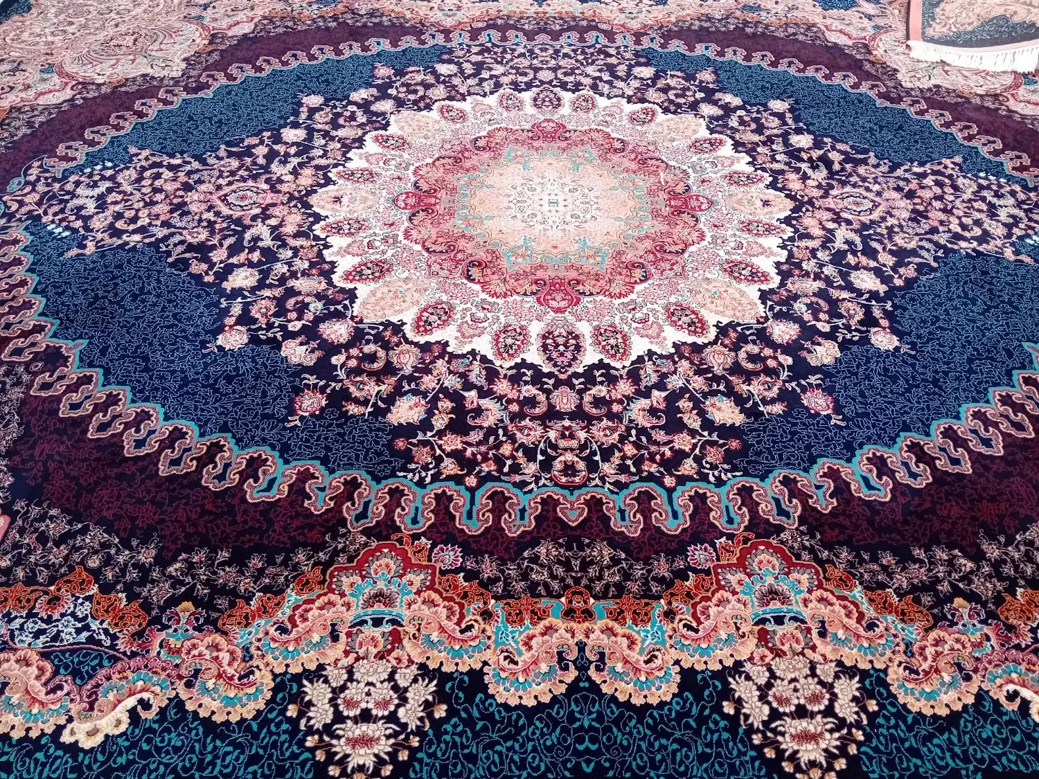 دوتخته قالی دوازده متر 3.4   برنگ سرمه ایی|فرش|اهواز, کوی علوی|دیوار