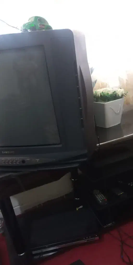 تلویزیون ۲۱ اینچ سامسونگ دیوی دی و دستگاه دیجیتال|تلویزیون و پروژکتور|رباط‌کریم, شهرک والفجر|دیوار