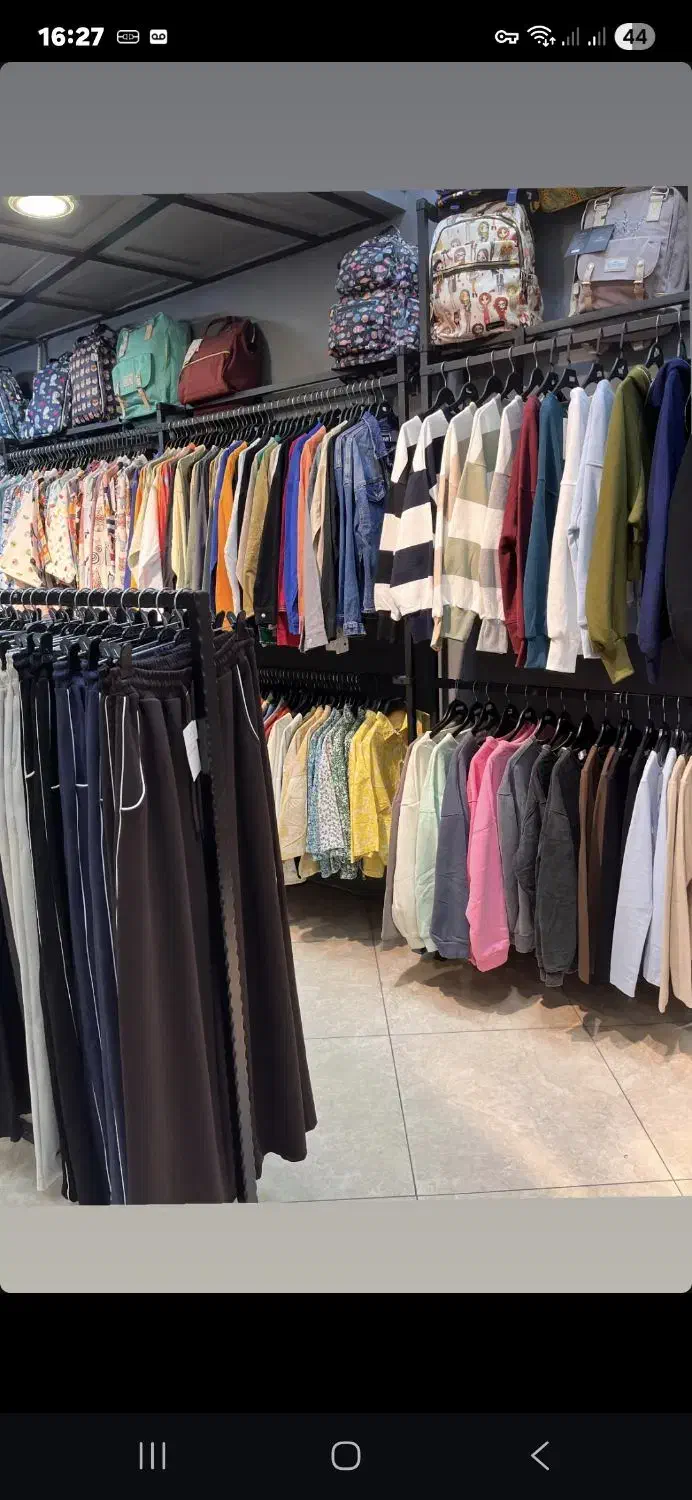 واگذاری فروشگاه پوشاک با تمام امکانات|اجارهٔ مغازه و غرفه|قائمشهر, |دیوار