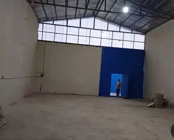 اجاره سوله .انبار|اجارهٔ مغازه و غرفه|شیراز, انجیره|دیوار