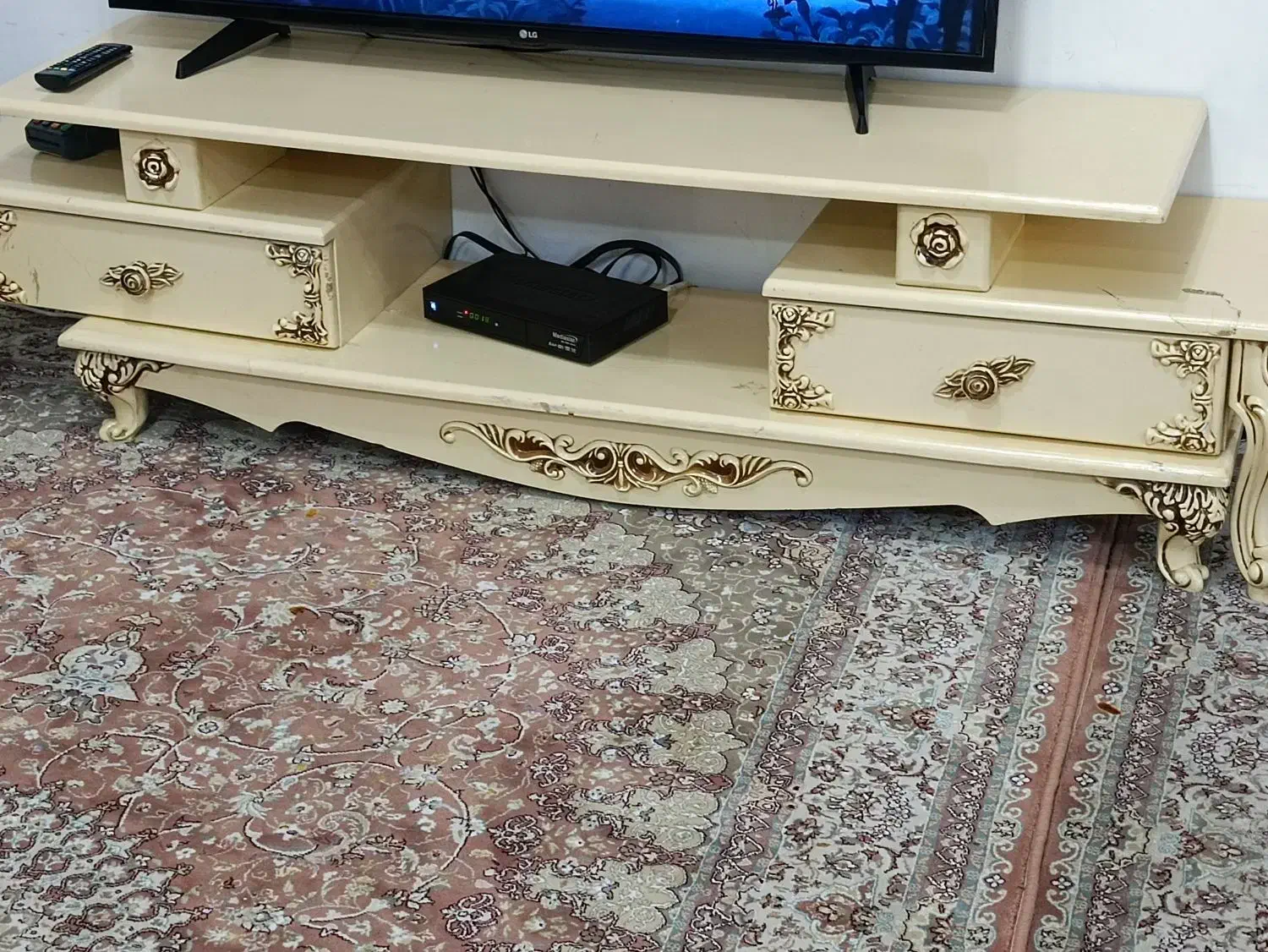 فروش مبل و سرویس خواب به همراه بوفه و تابلو|مبلمان خانگی و میز عسلی|بوکان, |دیوار