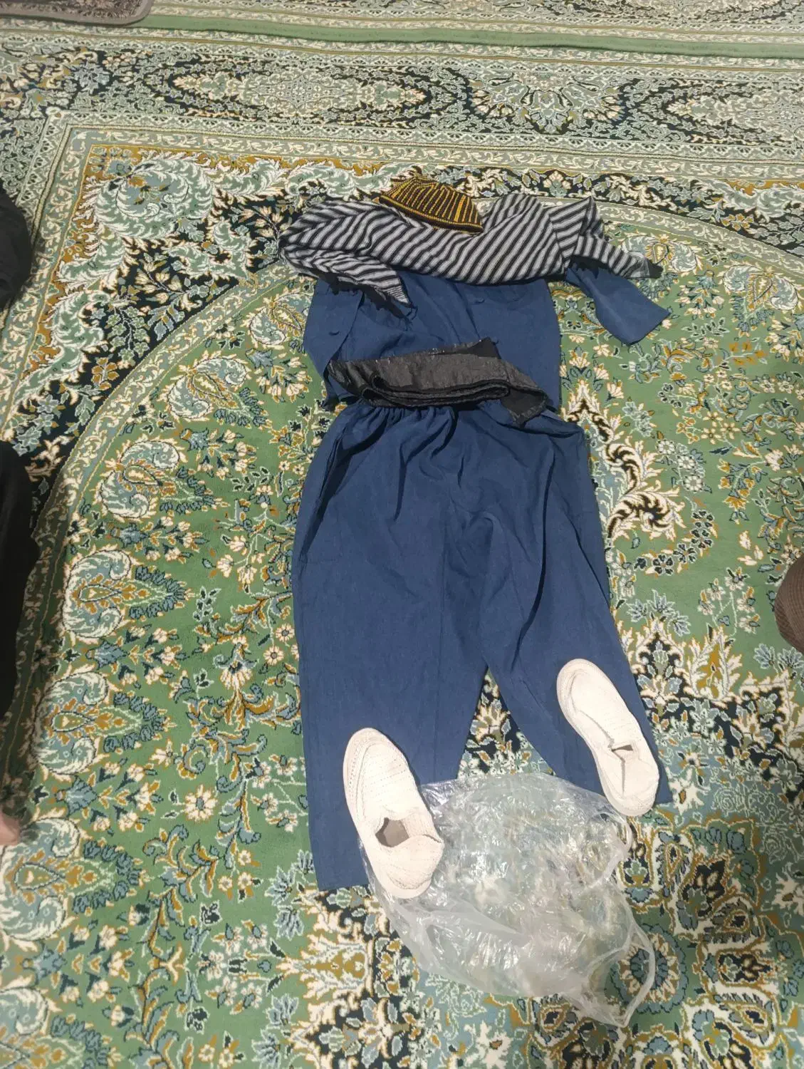 لباس کوردی|لباس|اسلام‌‌آباد غرب, |دیوار