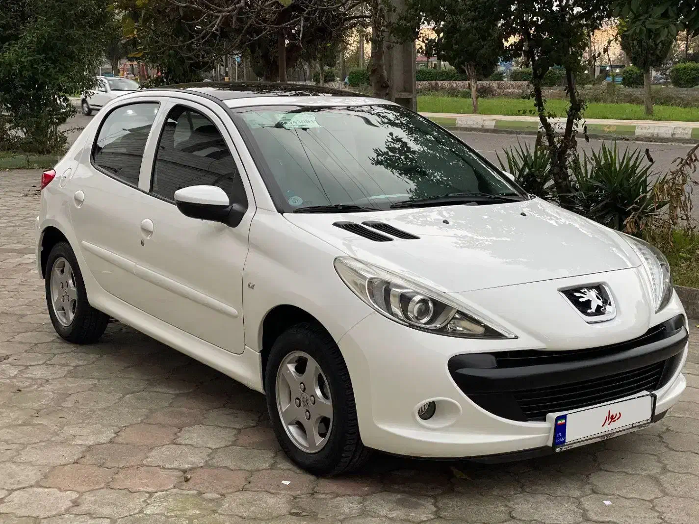 207 پانا مدل 1400 کم‌کار|خودرو سواری و وانت|آستانه اشرفیه, |دیوار