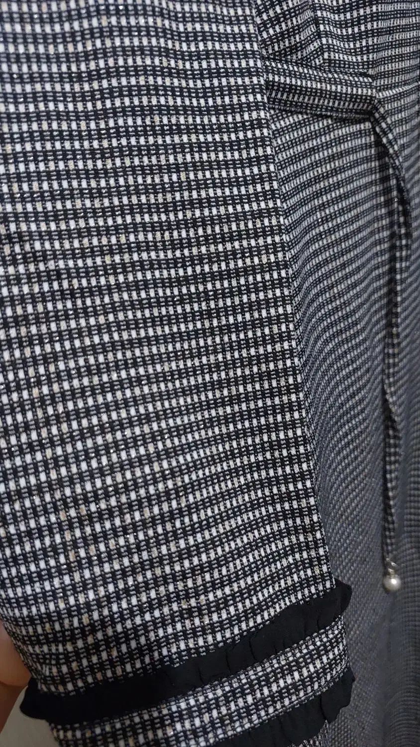 پیراهن|لباس|قدس, شهرقدس|دیوار