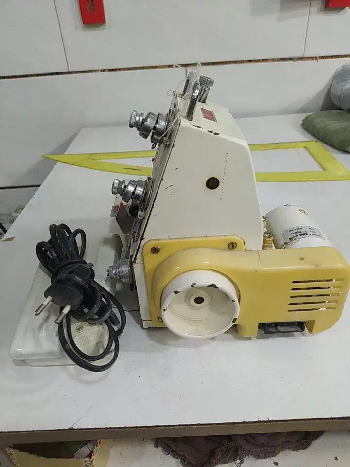 سردوز پروانه|چرخ خیاطی و ریسندگی|خمینی‌شهر, |دیوار