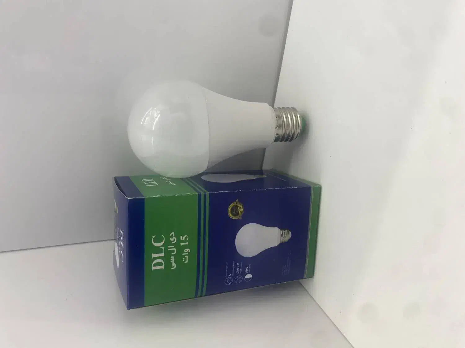 فروش ویژه لامپ حبابی9.12.15وات قیمت عمده باگارانتی|لامپ و چراغ|اصفهان, برازنده|دیوار