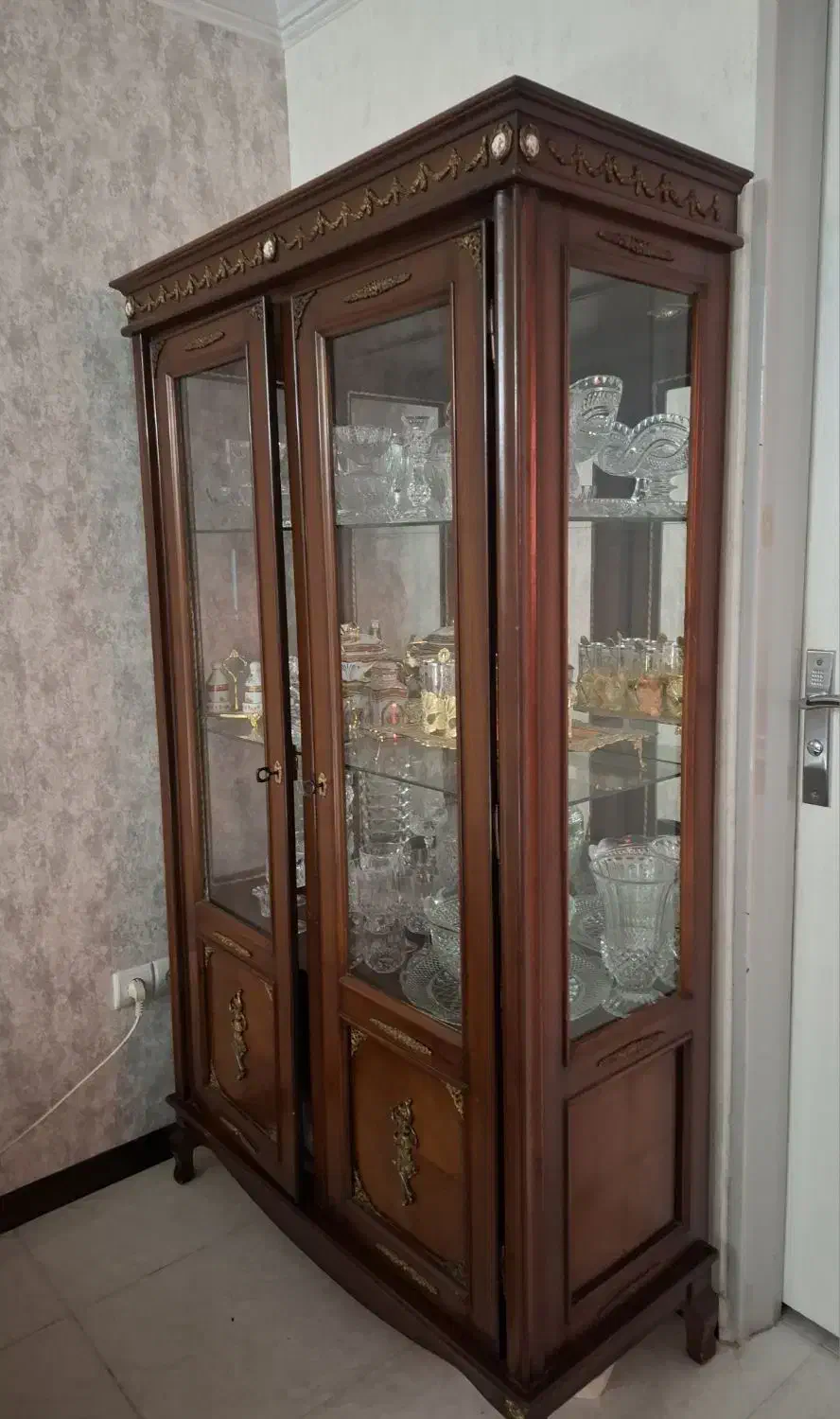 ویترین|بوفه، ویترین، کنسول|تهران, باشگاه نفت|دیوار