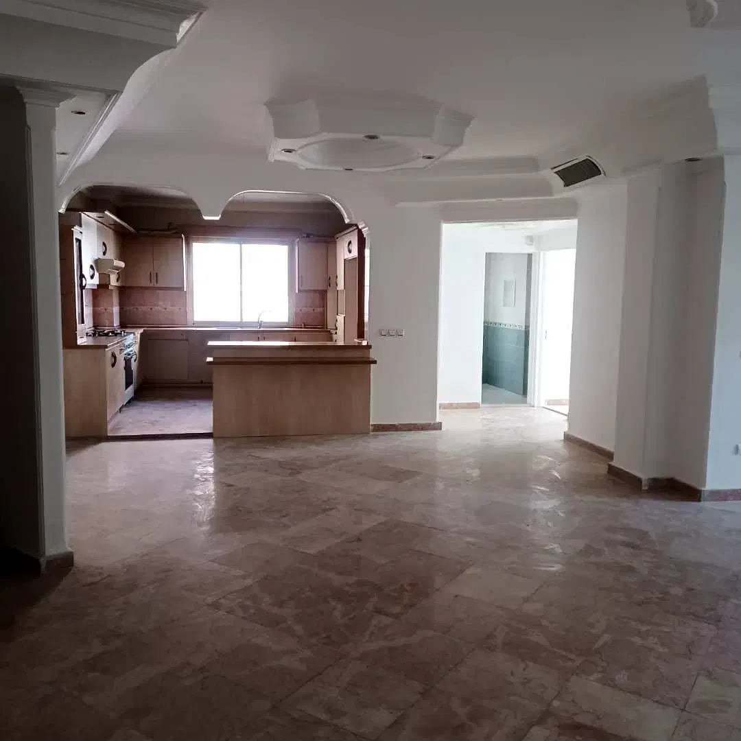 شمال کاخ ۱۲۵ متر غرق نور مناسب خانواده دنج وخلوت