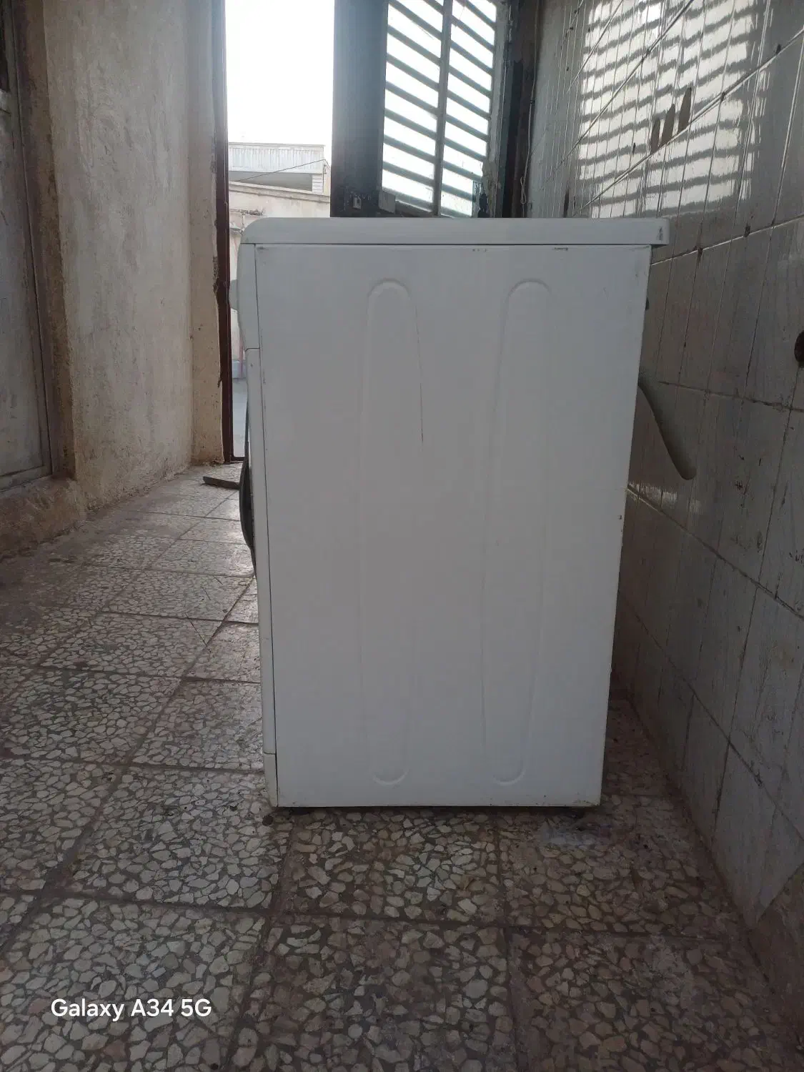 ماشین لباسشویی 7 کیلویی|ماشین لباسشویی و خشک‌کن لباس|کاشان, عربها|دیوار