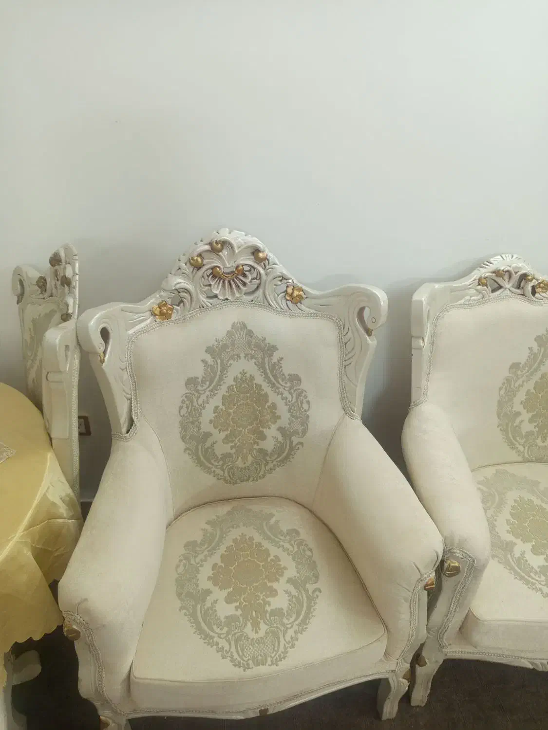 مبل سالم|مبلمان خانگی و میز عسلی|خوی, |دیوار