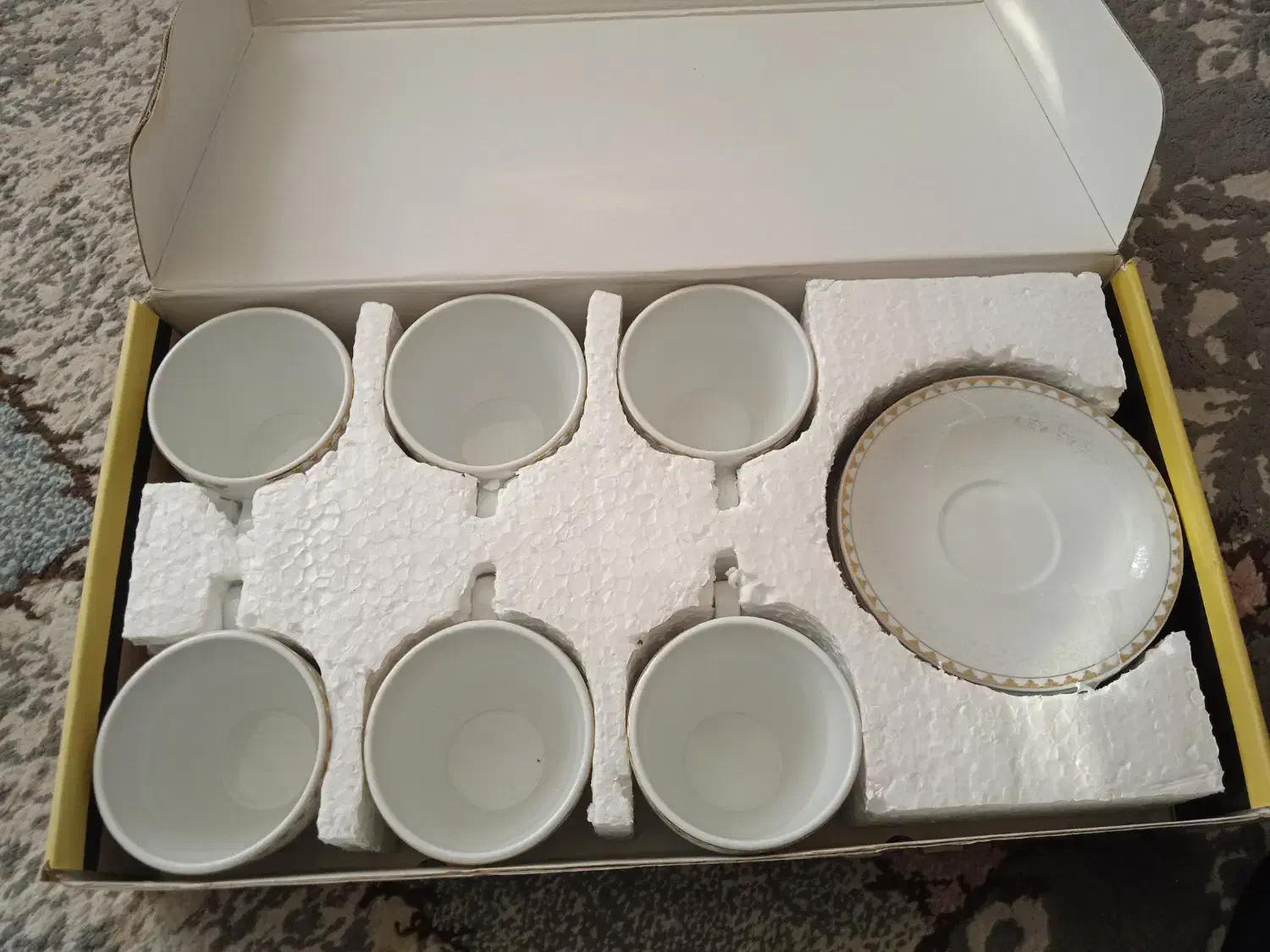 فنجون ونعلبکی|ظروف سرو و پذیرایی|پاکدشت, پاکدشت (مامازند)|دیوار