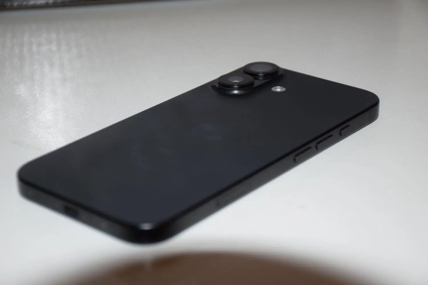 iphone 16 normal|موبایل|مشهد, امام رضا (ع)|دیوار